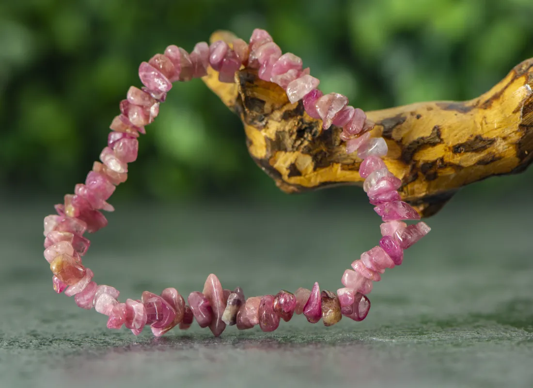 Розов Турмалин Гривна