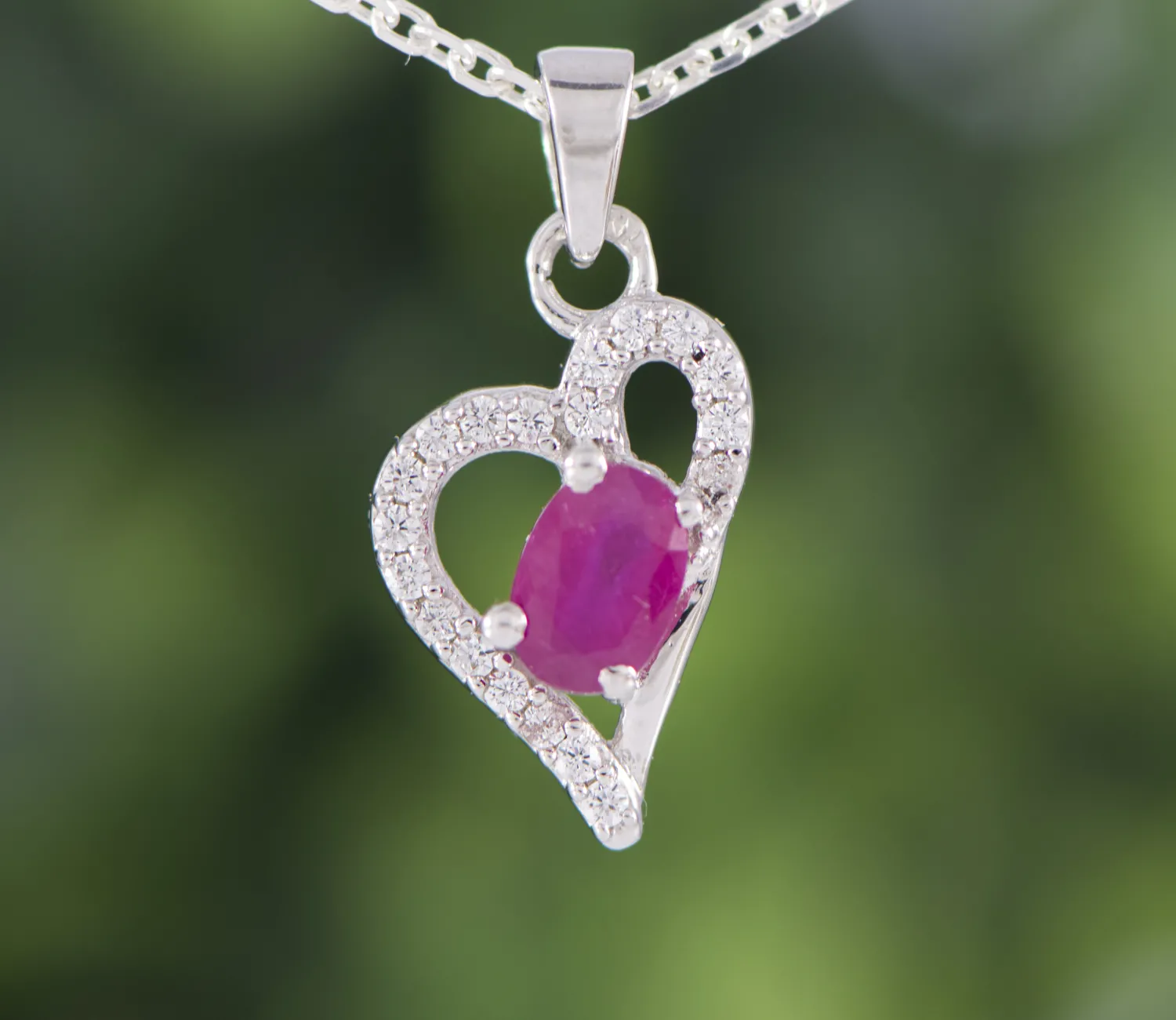 Сърце с Рубин
