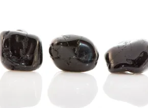Черен Турмалин